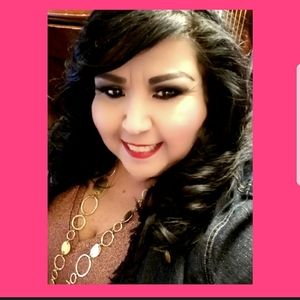 Meet your Posher, Egla